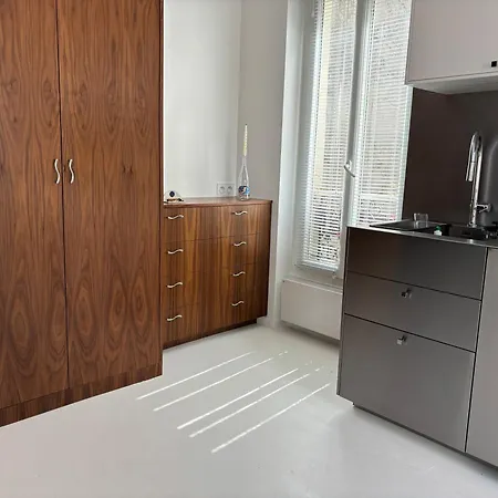 Modern & Charming Design - Near Pere Lachaise Apartment